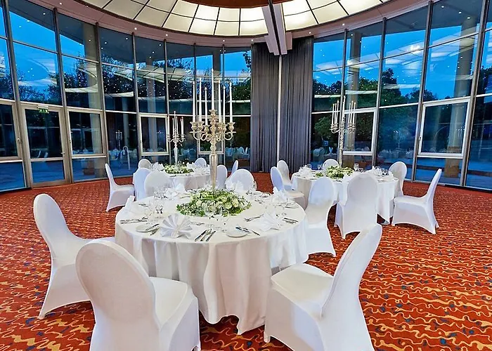 Dorint Parkhotel فندق 4*