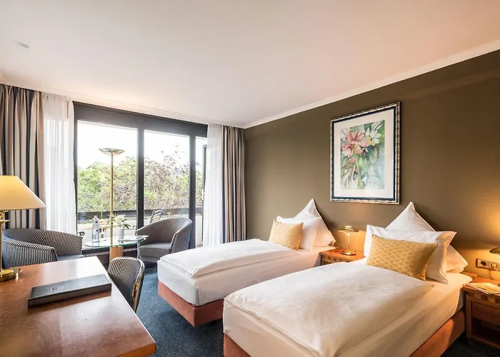 Dorint Parkhotel فندق باد نوهايم