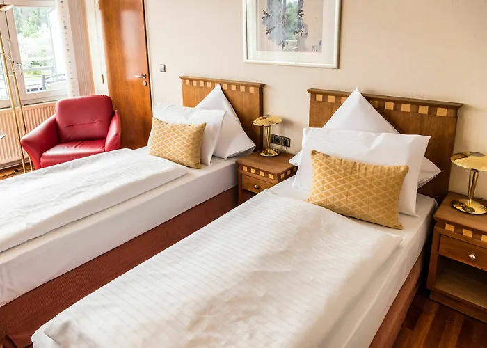 Dorint Parkhotel فندق